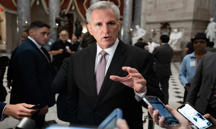 سەرۆكى لە كارلادراوى ئەنجوومەنى نوێنەرانى ئەمەريكا خۆى كانديد ناكاتەوە